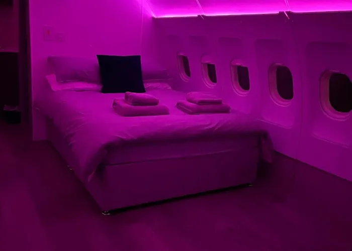 Kemp Aeroheaven Glamping Cavan